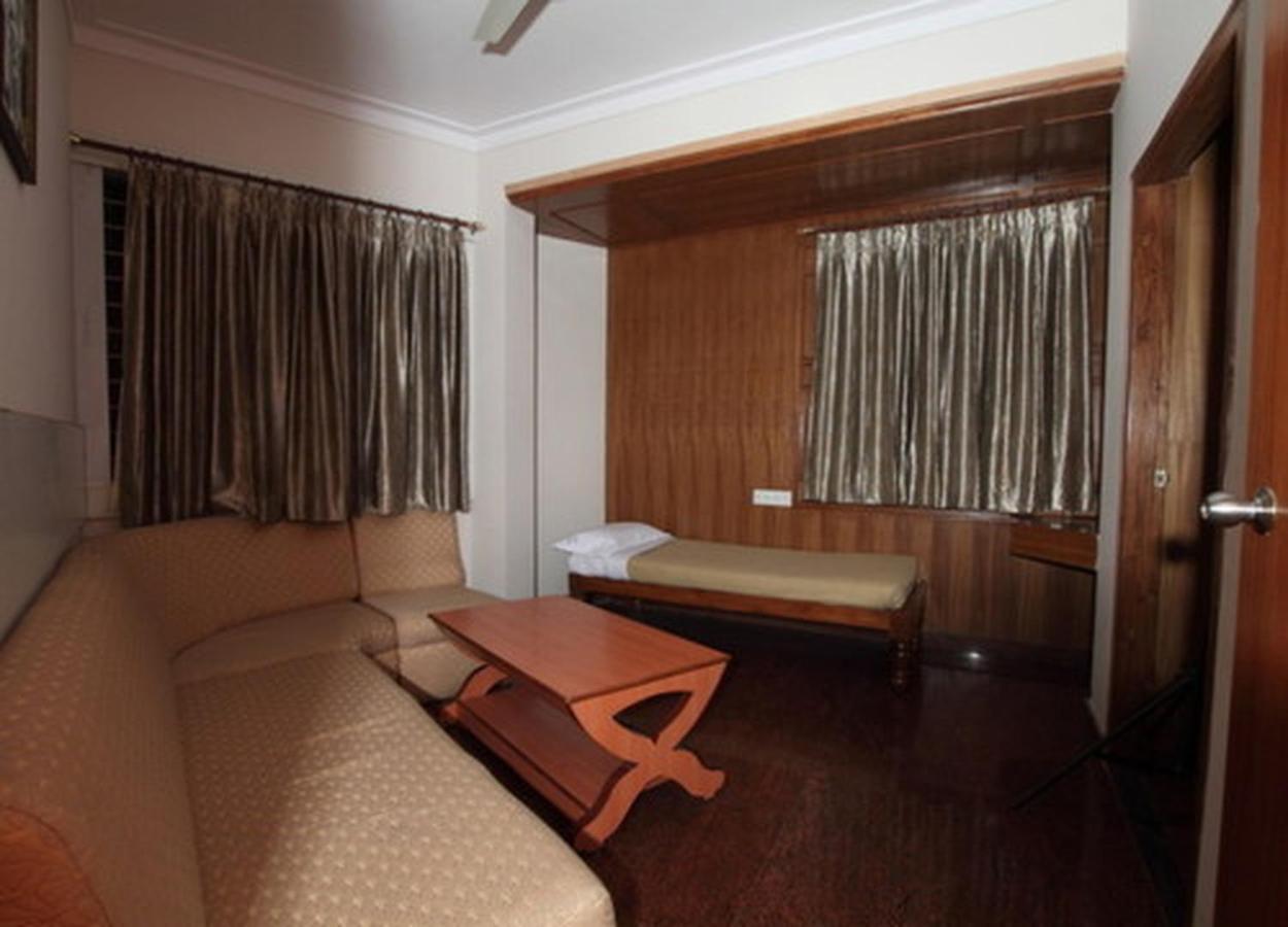 The Mahendra Hotels Майсур Экстерьер фото
